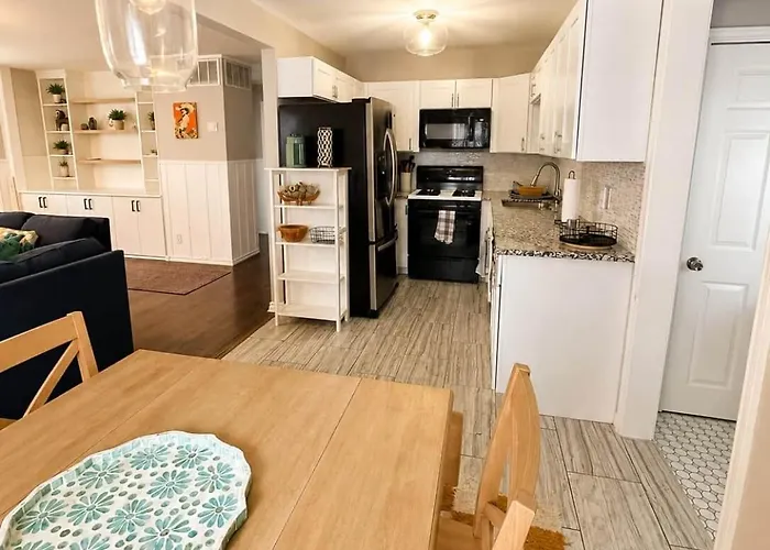 Walk To Dickies & Will Rogers | Pet-friendly 3br Vakantiehuis